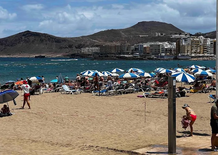 Piso Completo A Pocos Metros De La Playa * 라스팔마스